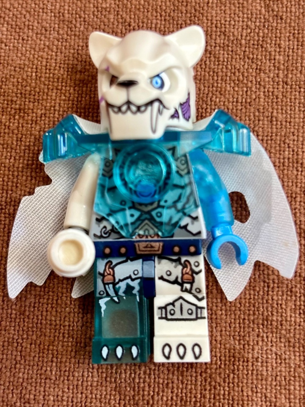 LEGO Legends of Chima "Sir Fangar - Heavy Armor, Cape" loc087 LIKE NEW!